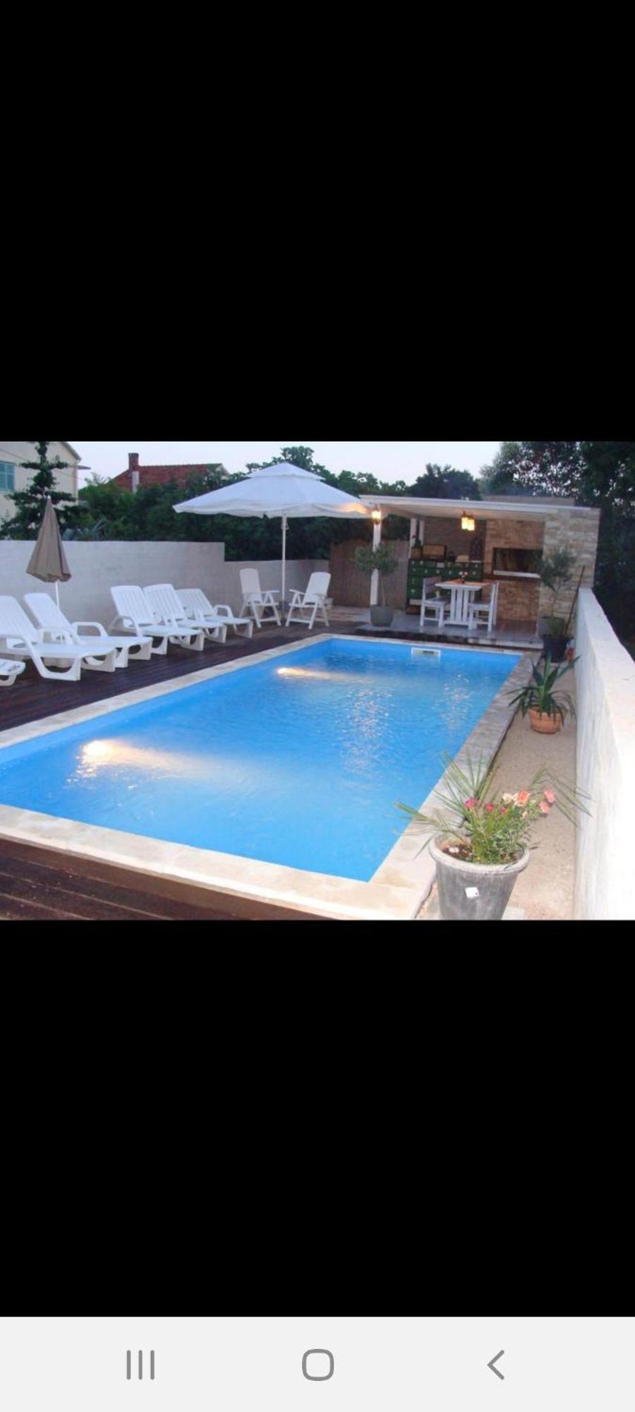 Apartman Luce With Shared Pool Zadar Exteriér fotografie