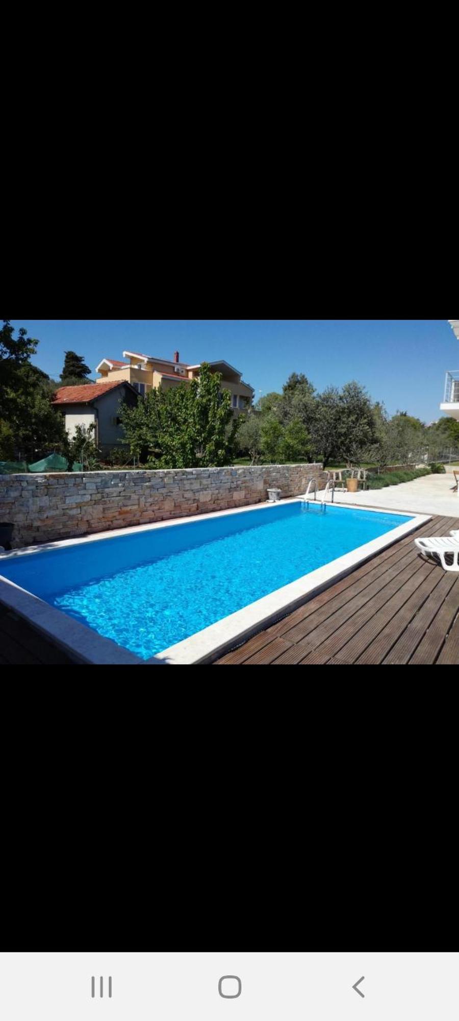 Apartman Luce With Shared Pool Zadar Exteriér fotografie