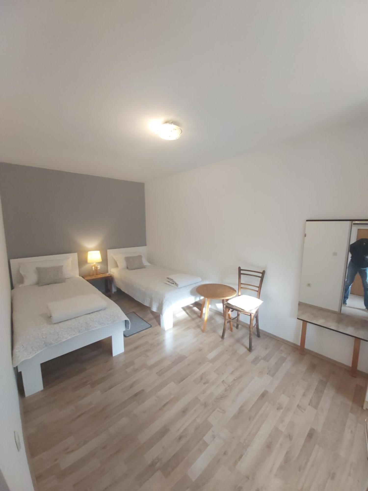 Apartman Luce With Shared Pool Zadar Exteriér fotografie
